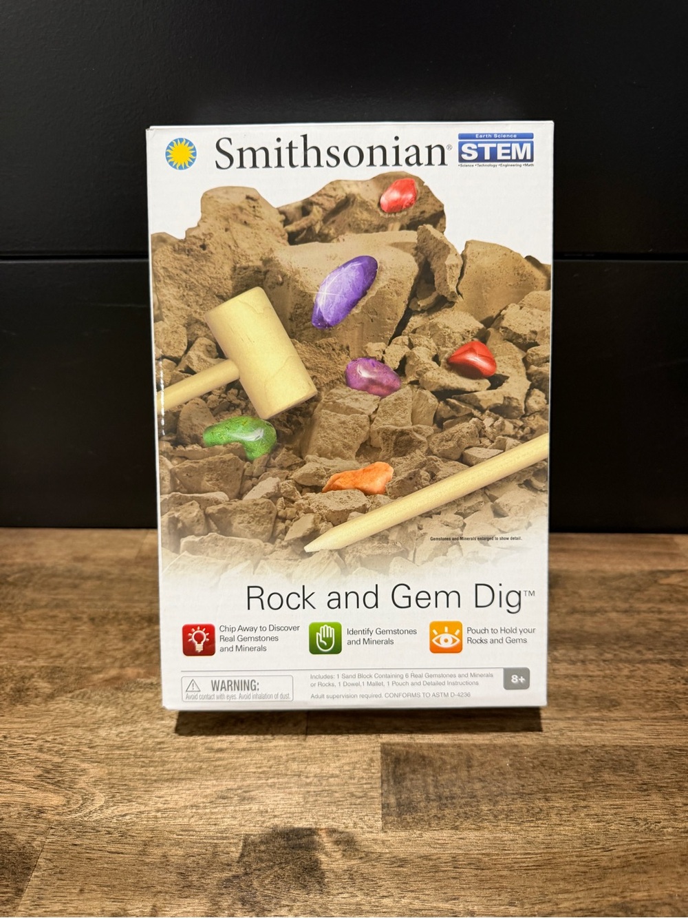 Smithsonian Rock and Gem Dig STEM Kit